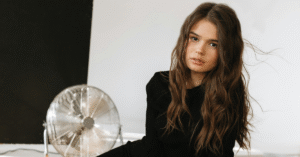 A woman posing for a cam models OnlyFans